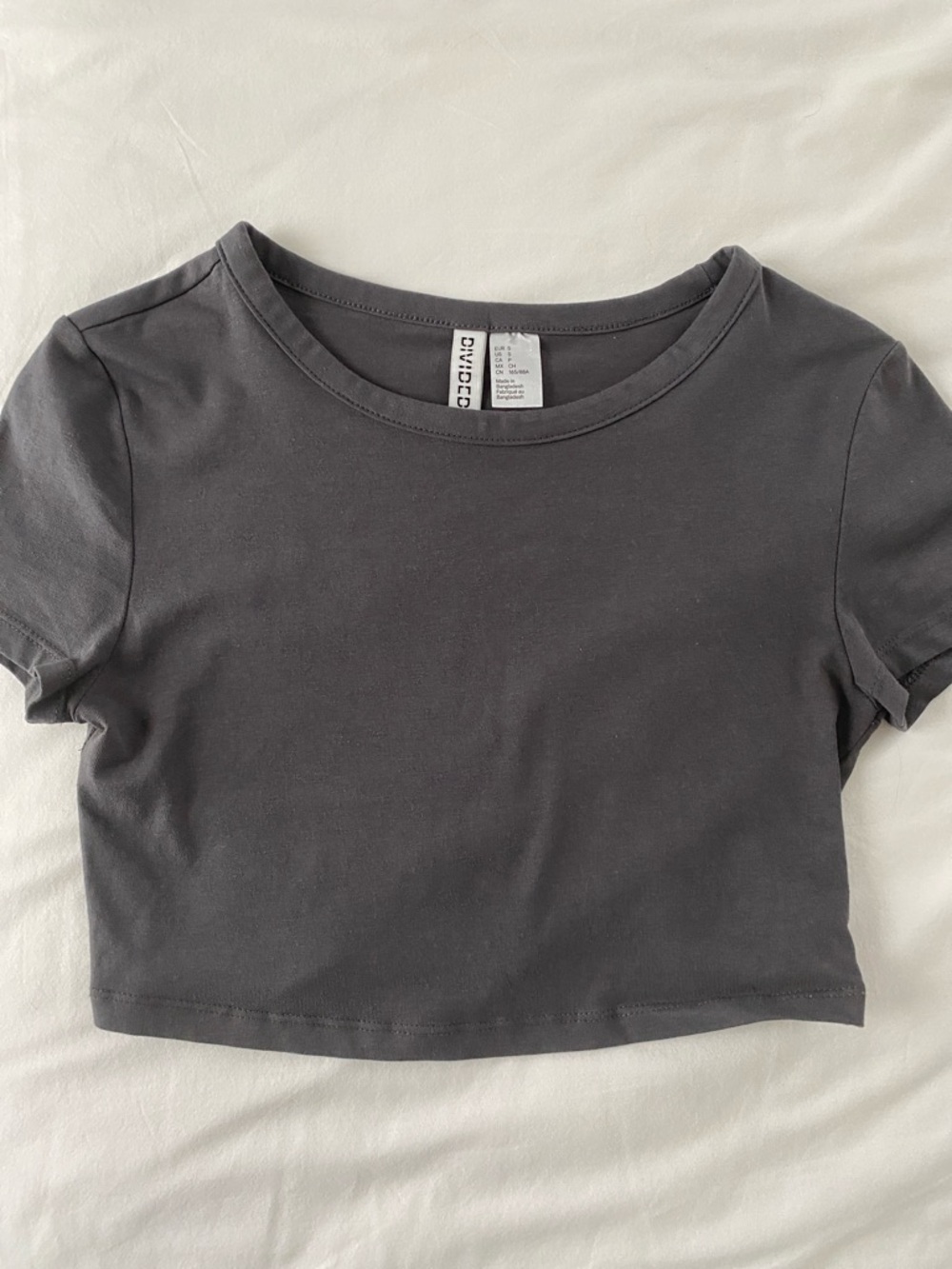3 basic crop tees - Picture 3 of 4
